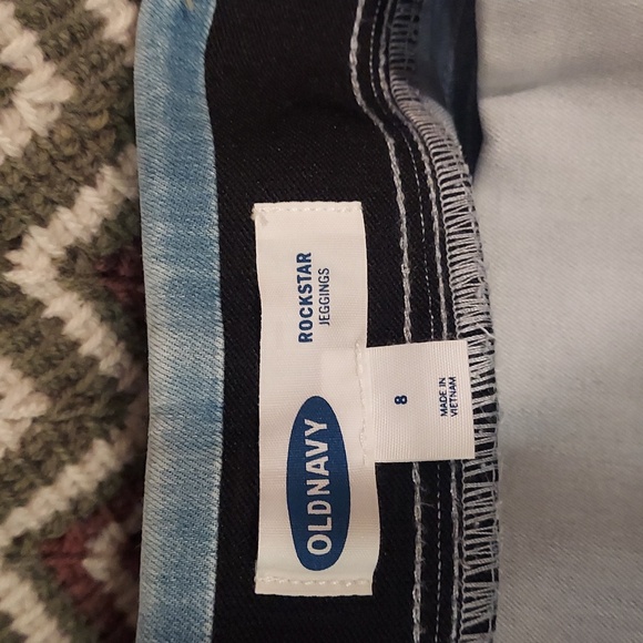 4 for $15 Old Navy Rockstar jeggings size 8 - Picture 3 of 3